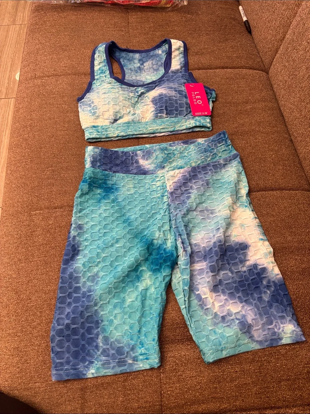 Leo Poldo Women’s Tie-Dye Seamless Sports Bra & Biker Shorts Set